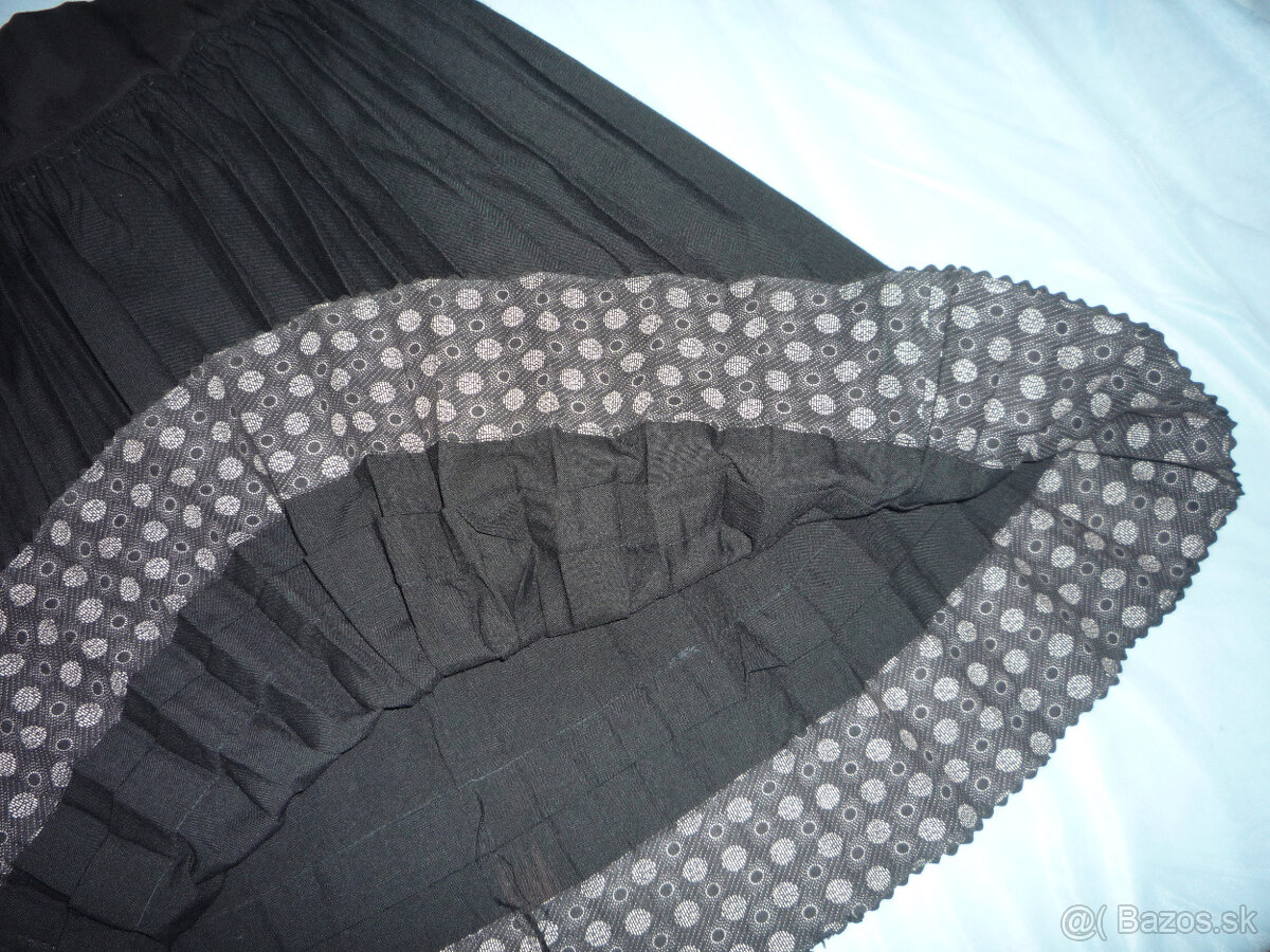 Ženský kroj - skladaná sukňa - 3