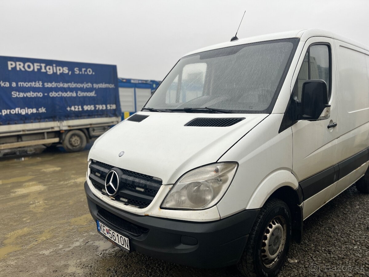 Mercedes-benz Sprinter - 3