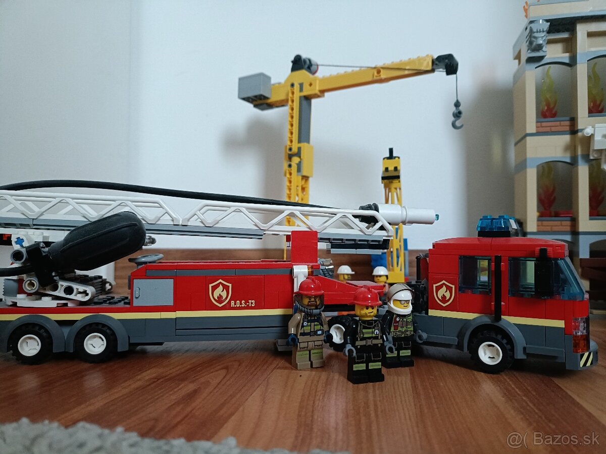 Lego city 60216-hasicsky zbor - 3