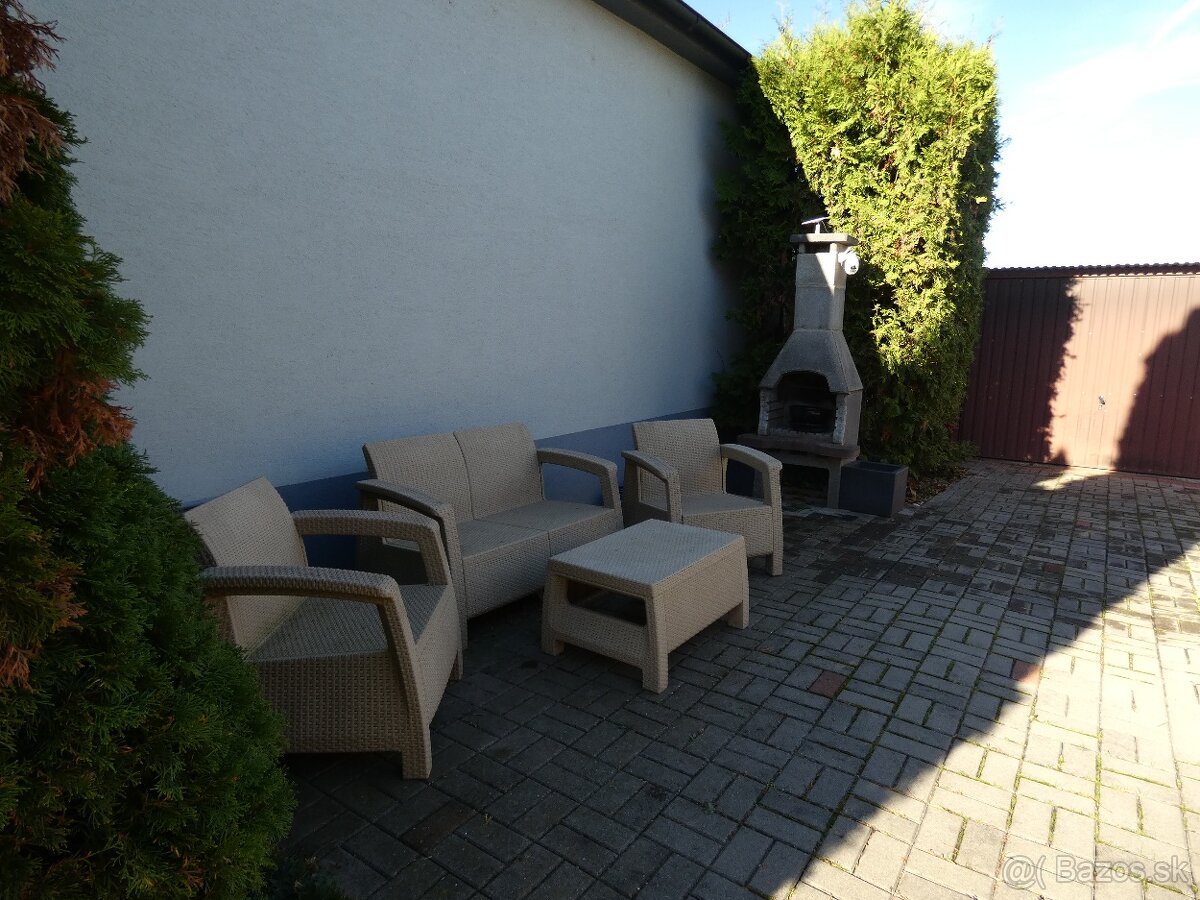 Rodinný dom vo Voderadoch - 3