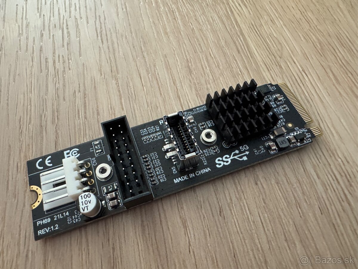 5× M.2 M‑Key to USB‑C / USB‑A interný adaptér - 3