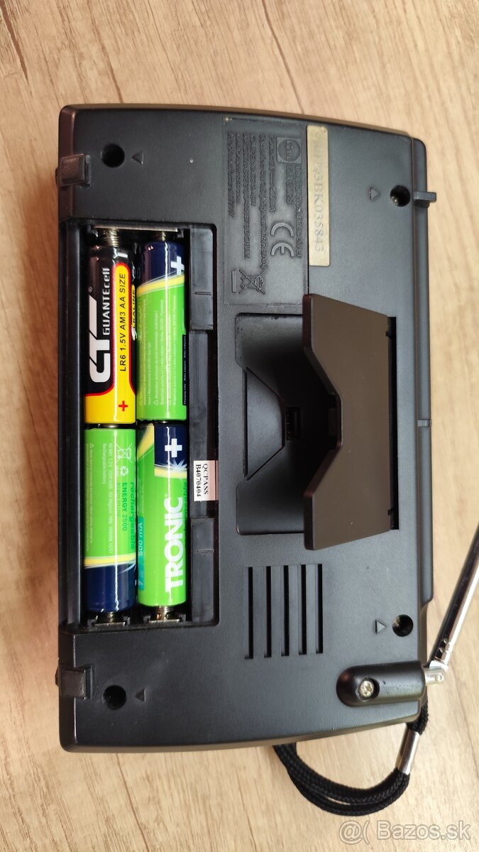 Rádio prenosné BENCH - 3