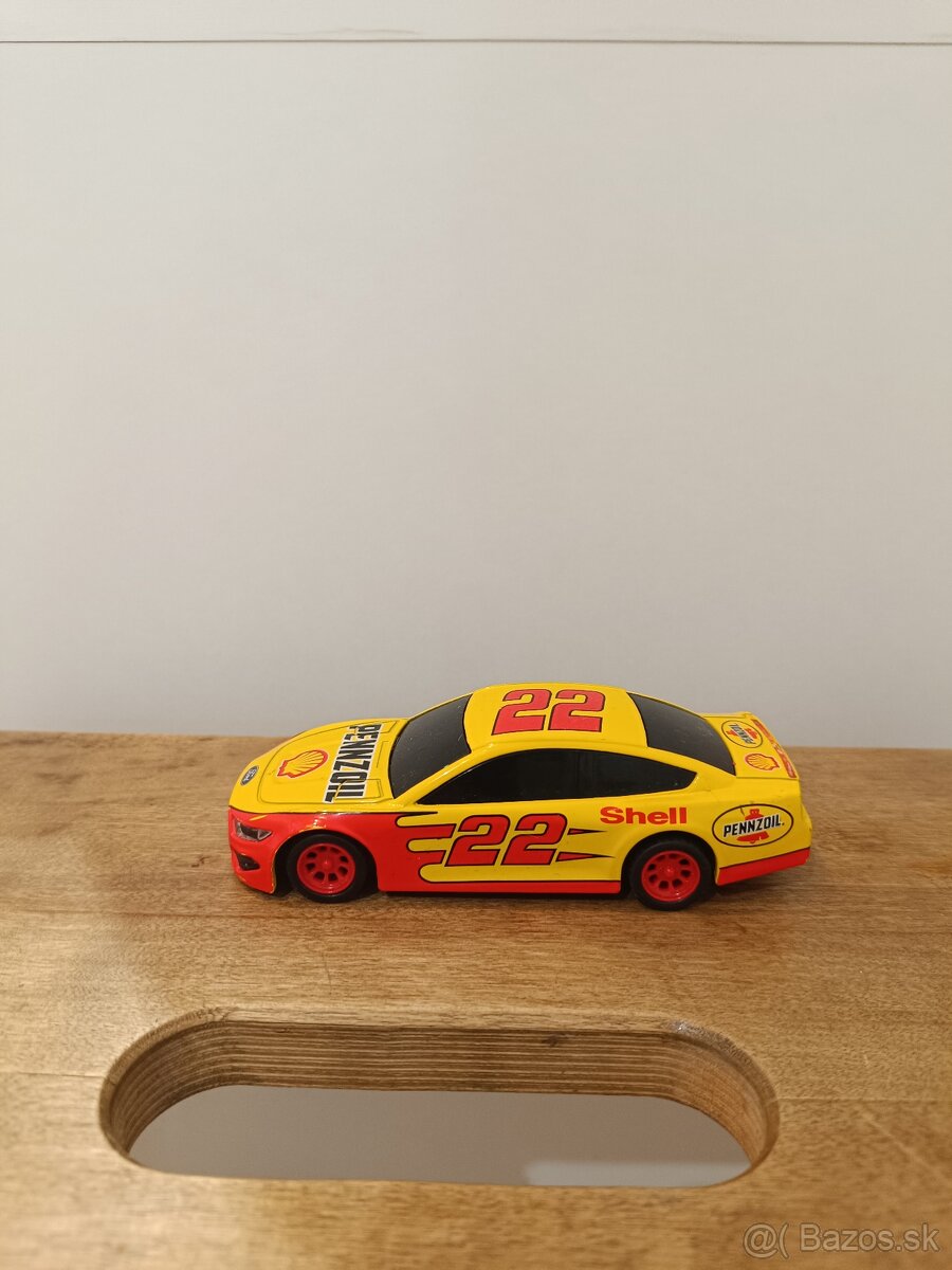 Pretekárske autíčko - 3