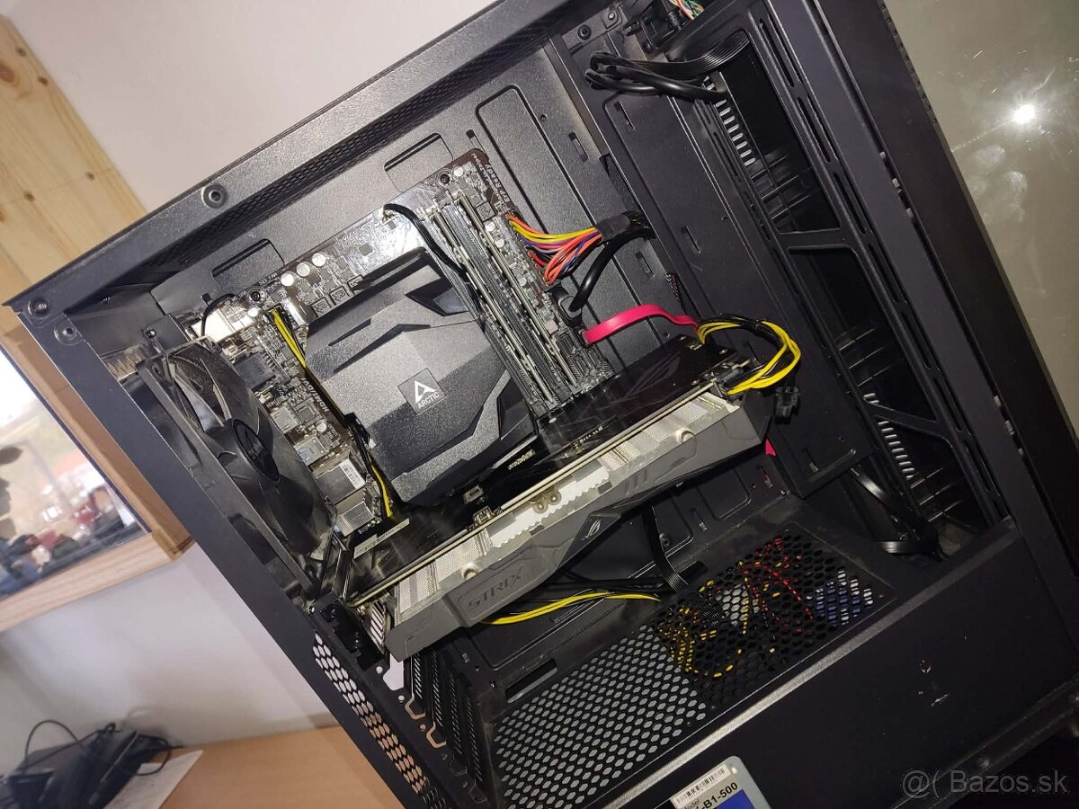 Spoľahlivý herno-pracovný PC - 3