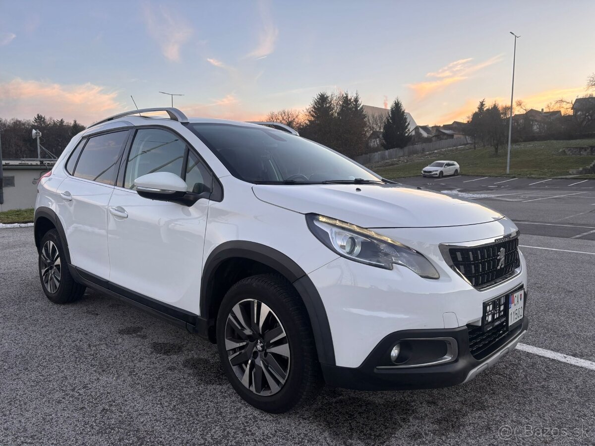 Peugeot 2008 1.2 PureTech 81kw Allure benzín 2017 automat - 3