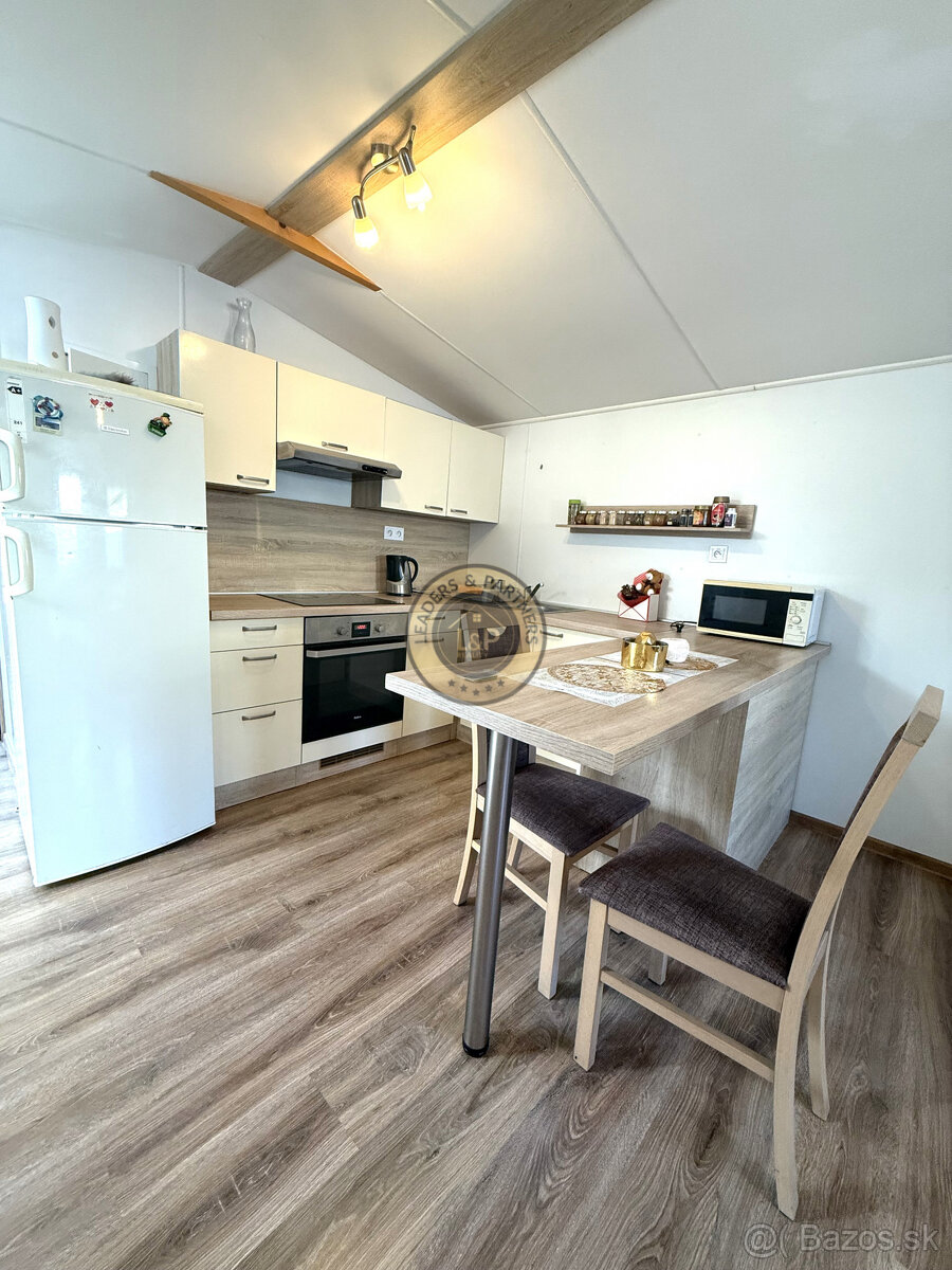 Na predaj 2iz. drevodom s malým pozemkom - 3