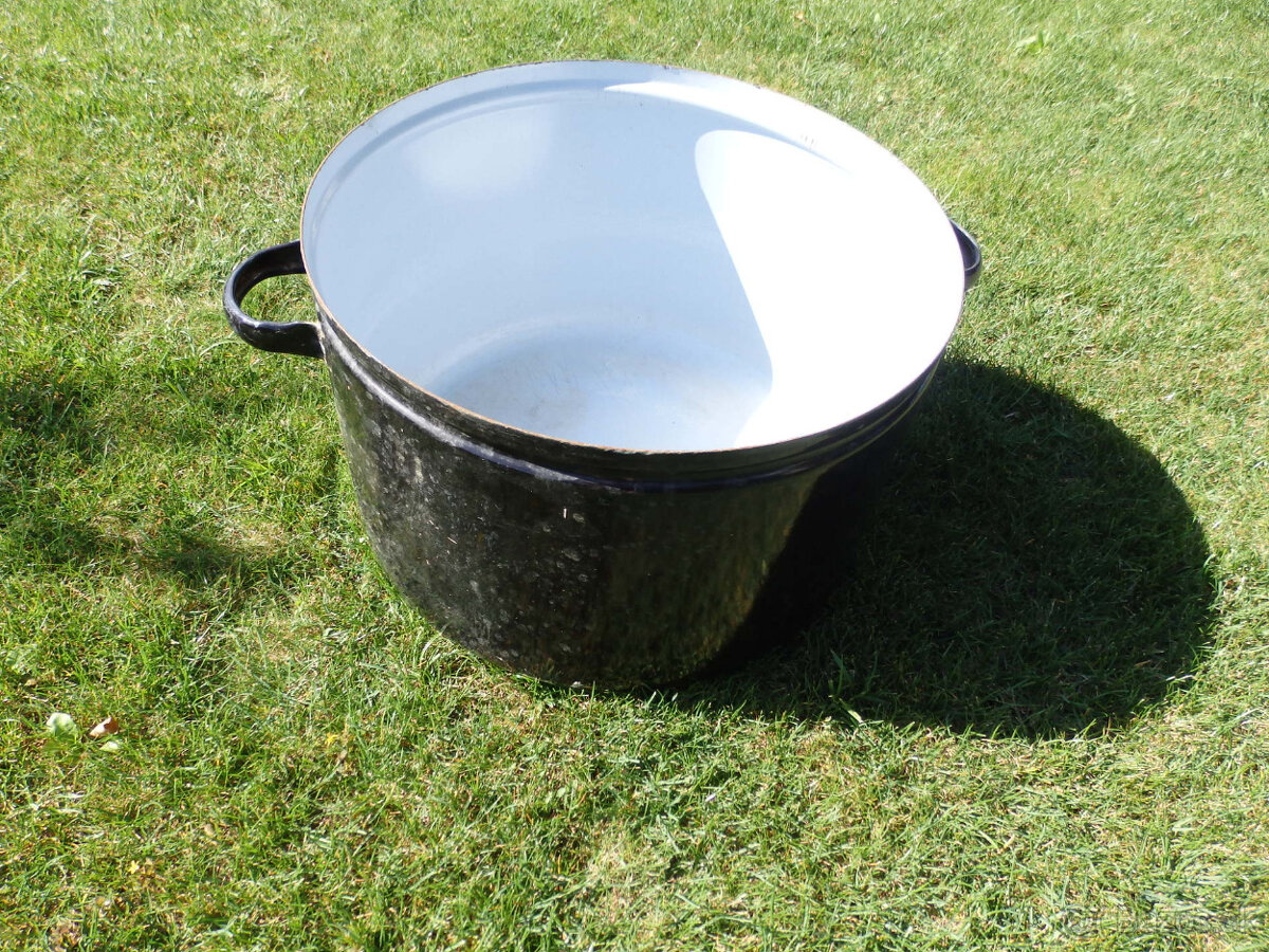 Smaltovaný hrniec - 3