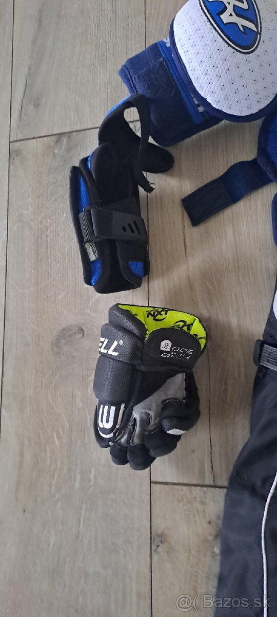 Hokejová výstroj - 3