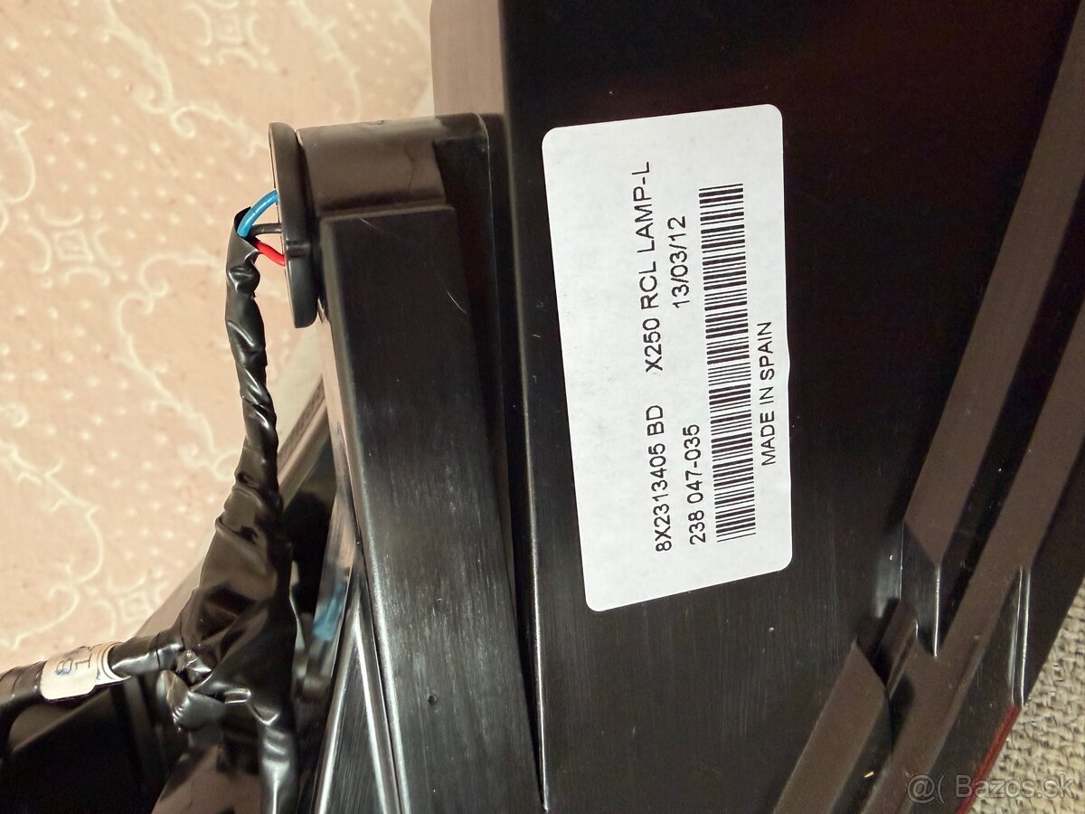 Jaguár XF ľavé zadné svetlo - 3