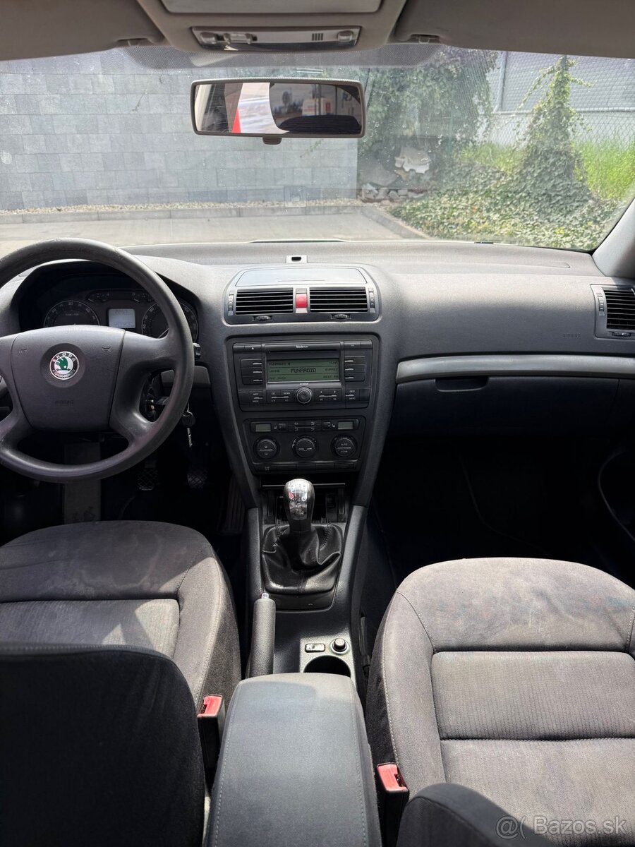 Škoda Octavia II - 3