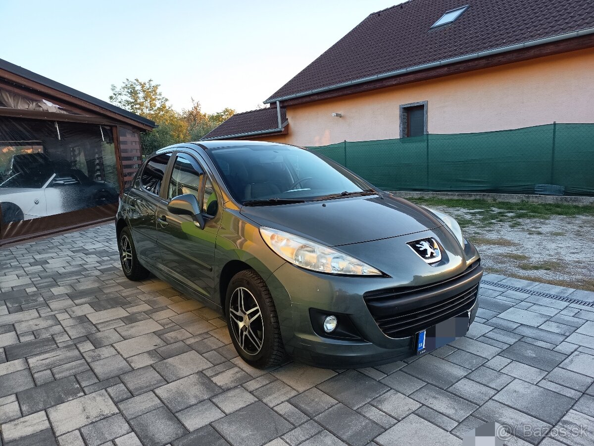 Peugeot 207 1,4 - 3