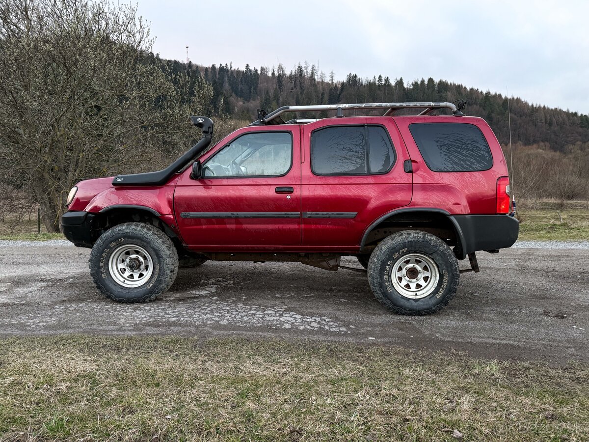 Nissan Xterra 3.3 benzín V6