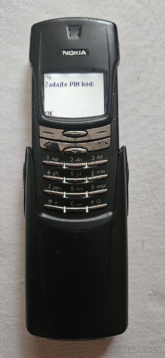 Nokia 8910i - 3