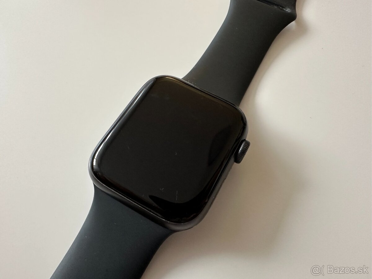 Apple Watch SE 44mm Space Gray - 1 Gen. - 3