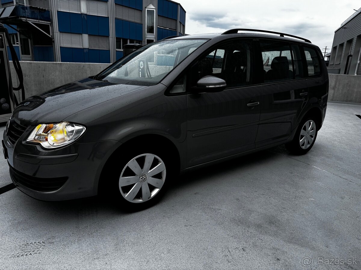 Volkswagen Touran 2.0tdi BMM - 3