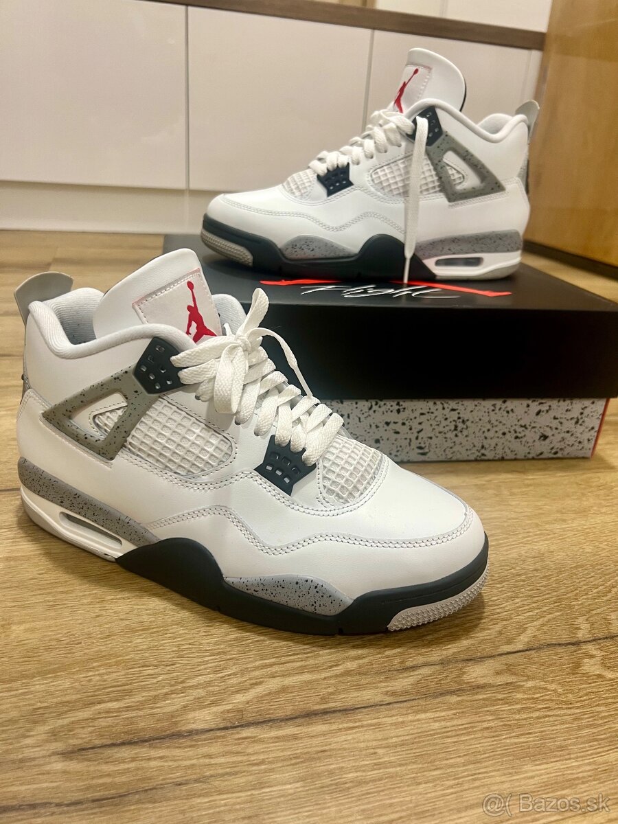 Nike Air Jordan 4 Retro - 3