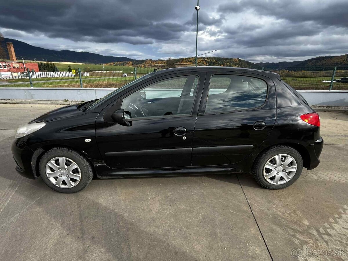 Peugeot 206+ - 3
