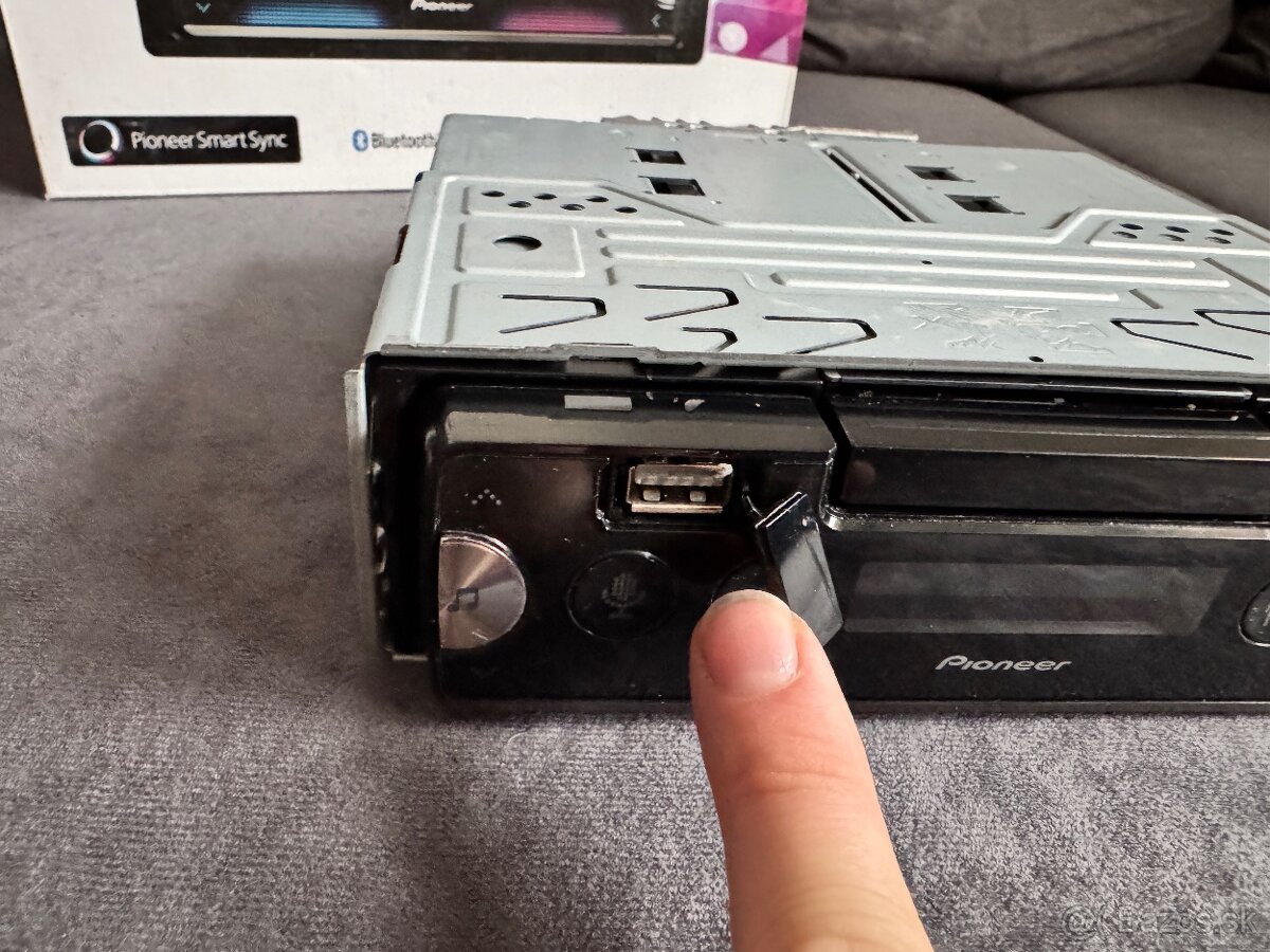 Pioneer SPH-10BT - 3