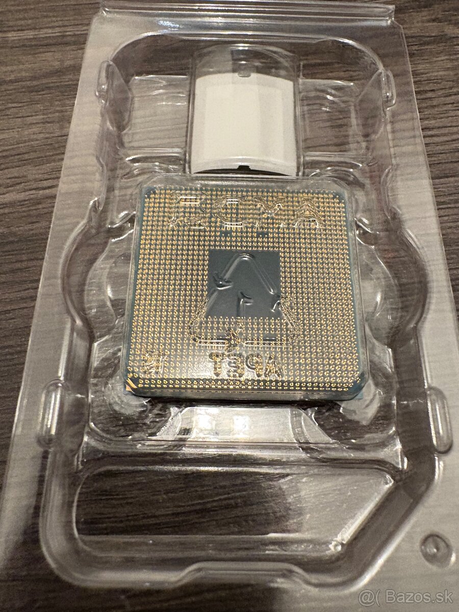 AMD Ryzen 5 2600x s chladičom - 3