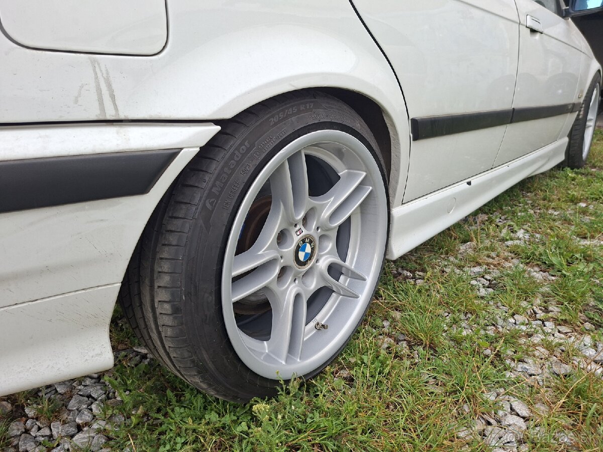 Bmw e36 touring 325tds - 3
