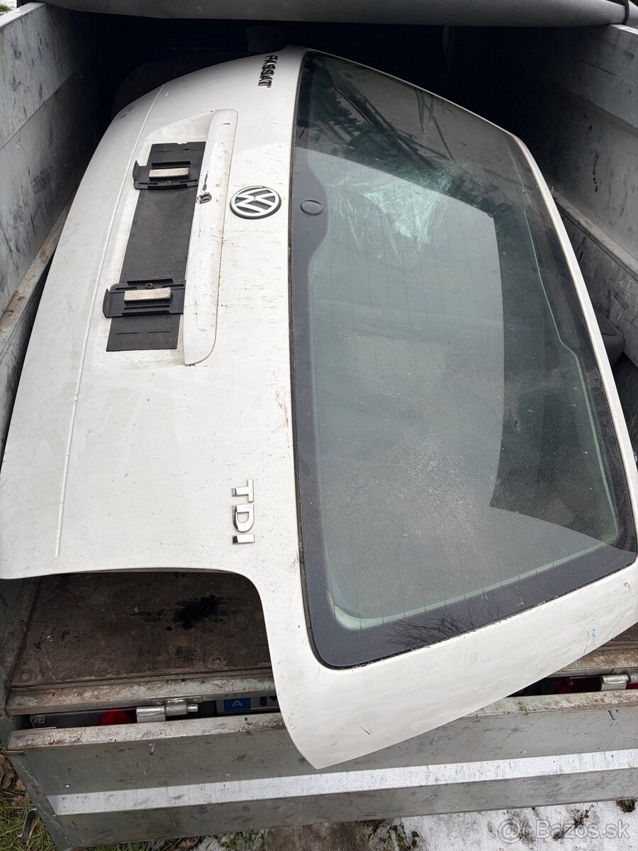 Passat b5 kombi Zadna kapota - 3