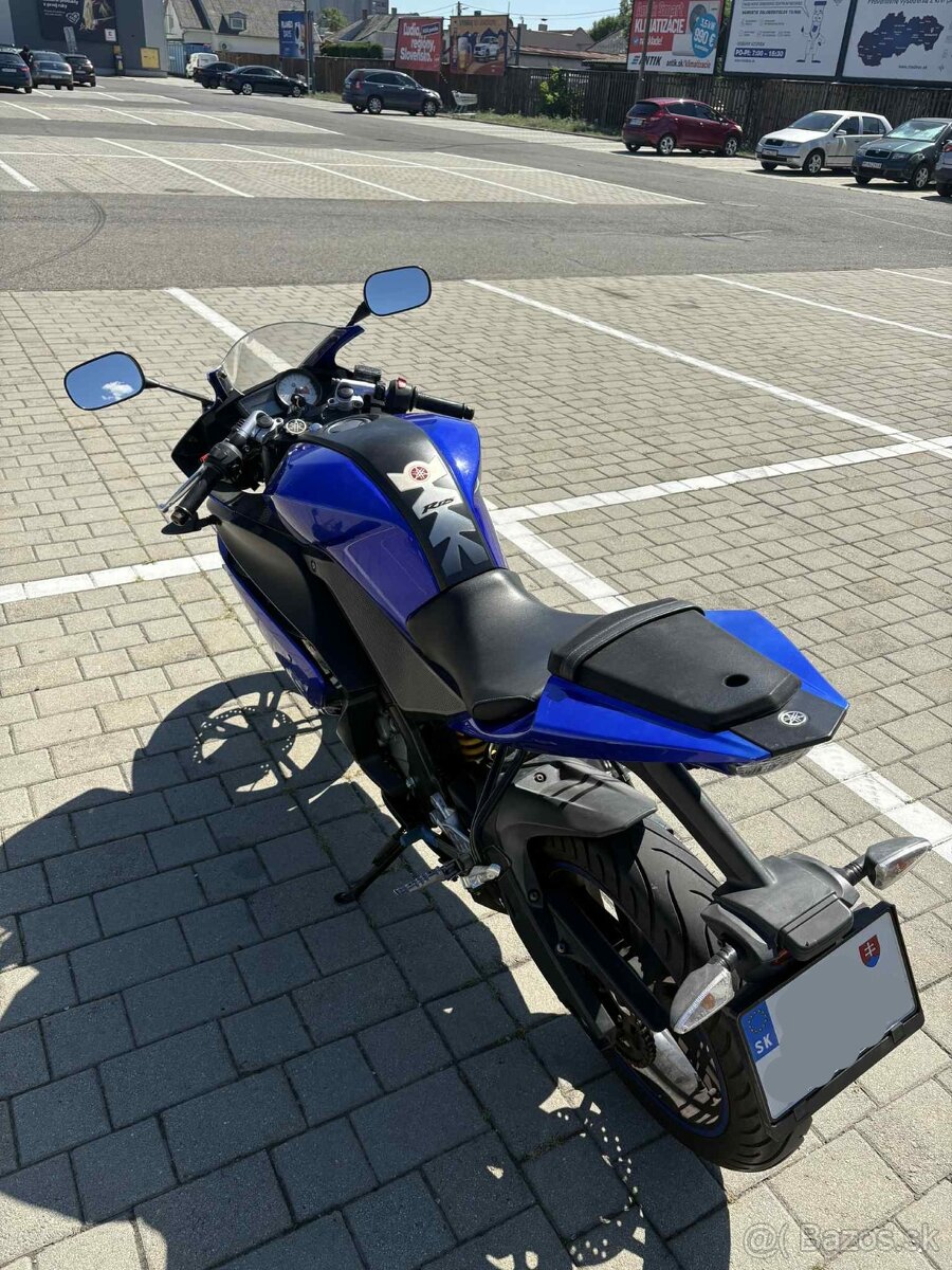 Yamaha YZF-R125 - 3