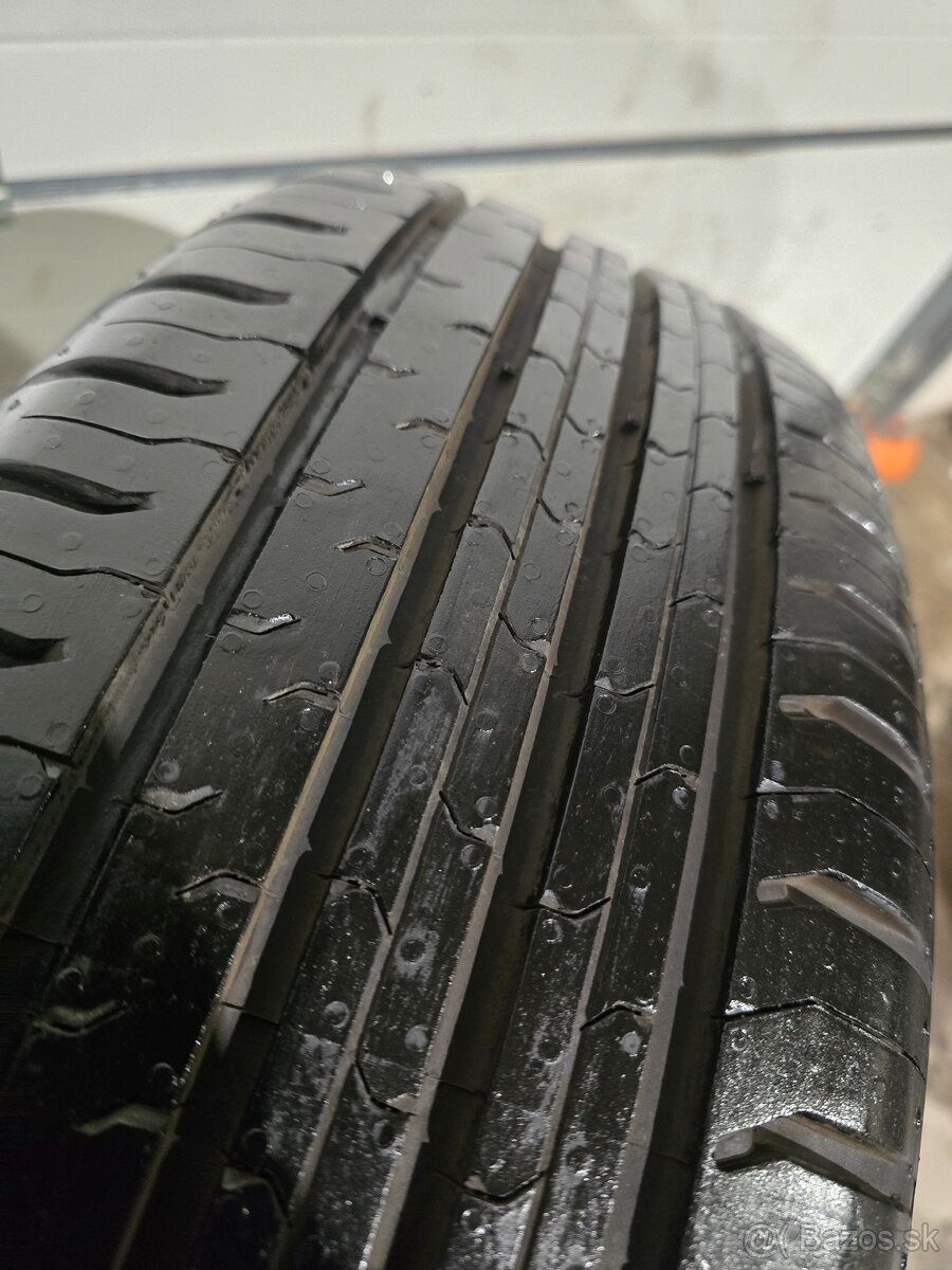 Zánovné Letné Pneu Continental 215/65 R17 - 3
