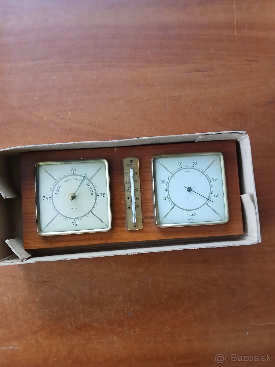 Retro barometer - 3