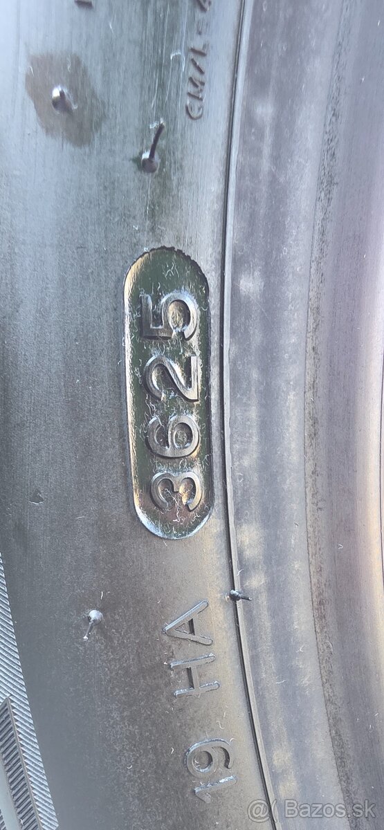 Hankook Ventus Evo SUV 255/40 R20 - 3