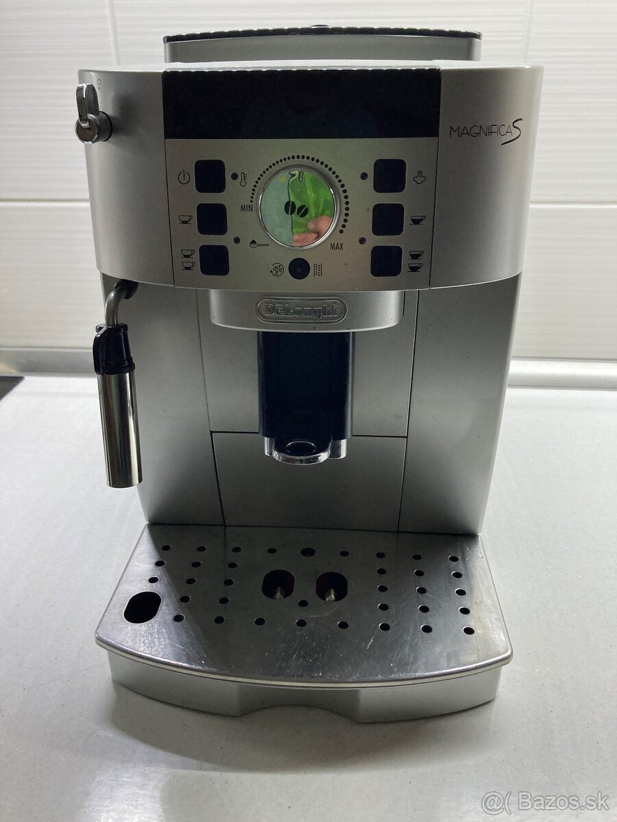 Delonghi Magnifica S - 3