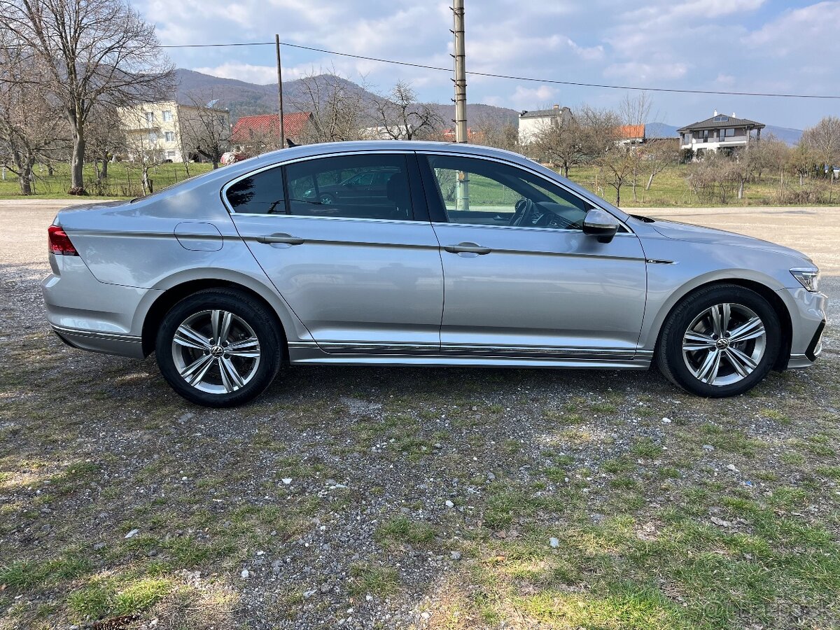 Volkswagen Passat 1.5 TSI Elegance DSG R-line - 3