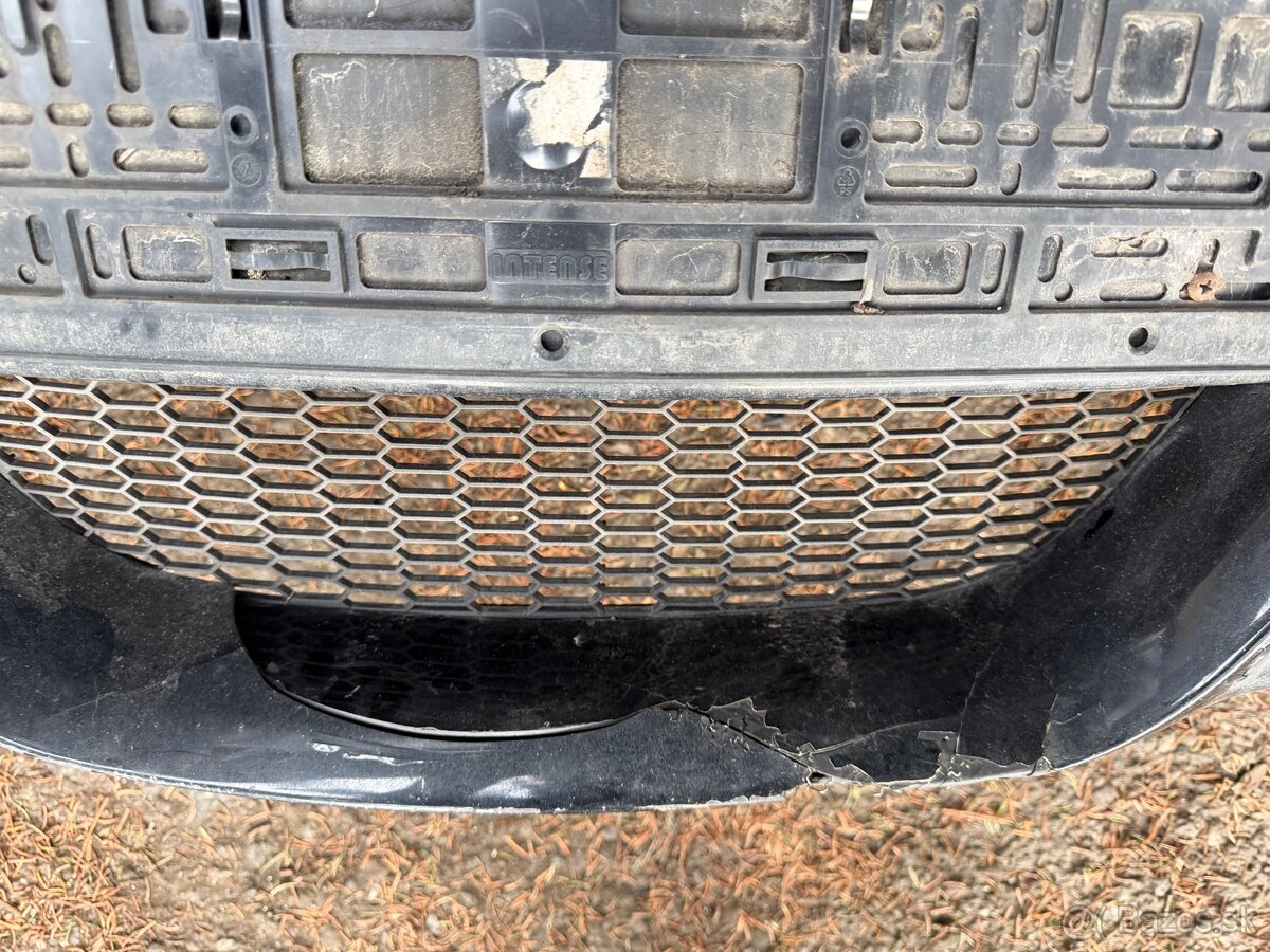 Predný M paket nárazník BMW E90 E91 - 3