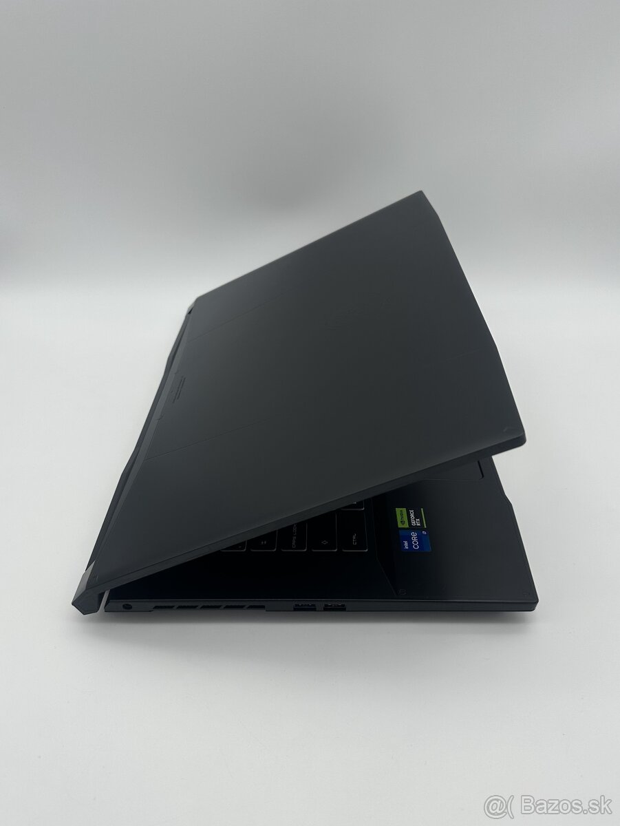 MSI Katana 17.3" Black (RTX 4060) + ZÁRUKA - 3