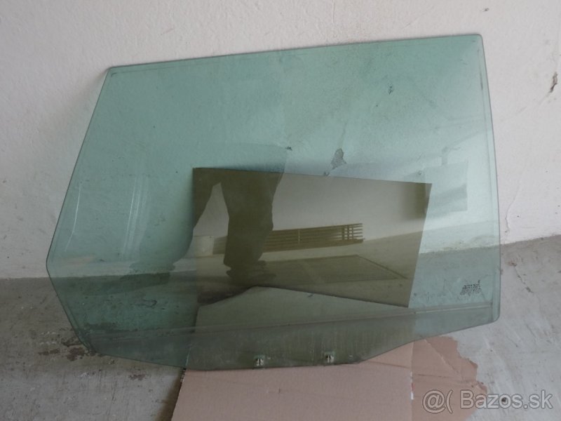 Bočné sklá Volvo S40/V40 - 3