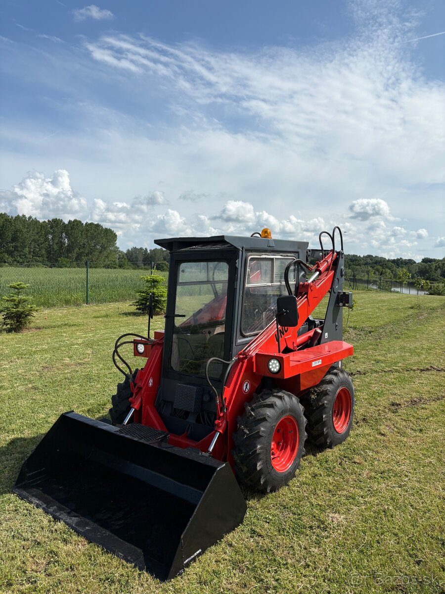 Predám nakladač UNC 060 - 3