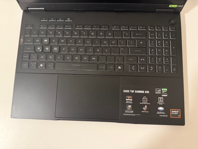 ASUS TUF Gaming A16 --- RTX5060 - 3