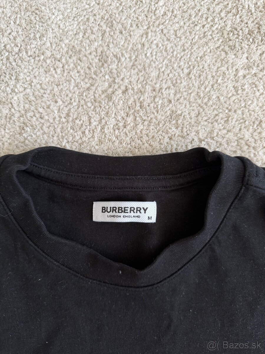 Burberry čierne tričko - 3