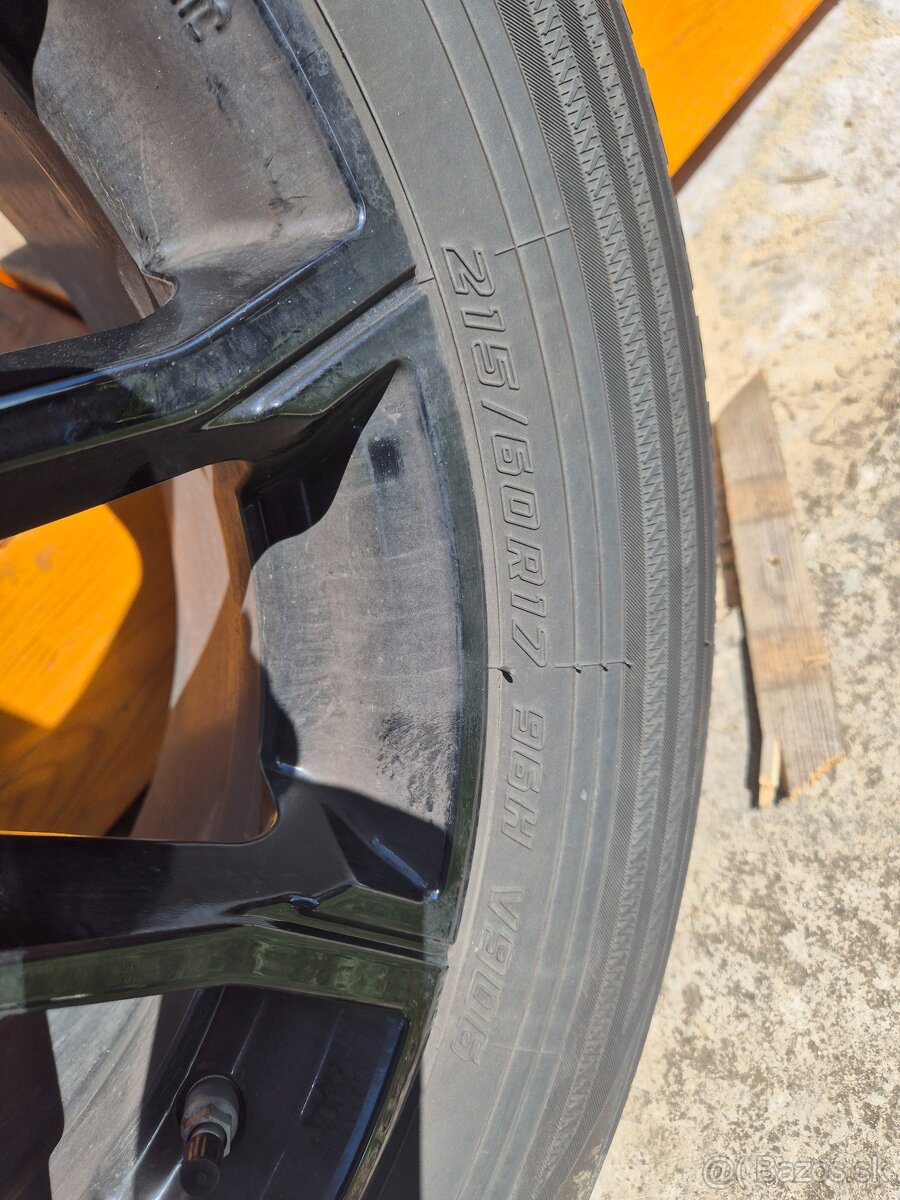 Zimný komplet 215/60r17 C-HR - 3