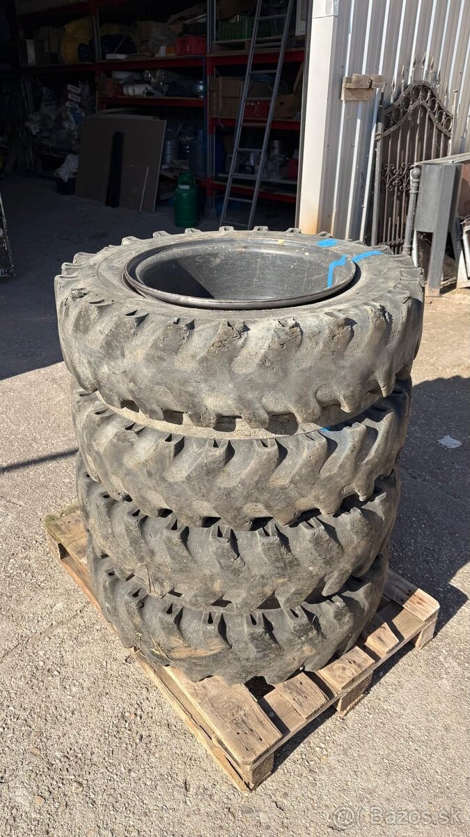 predám pneumatiky s diskom dvojmontáž Takeuchi - 3