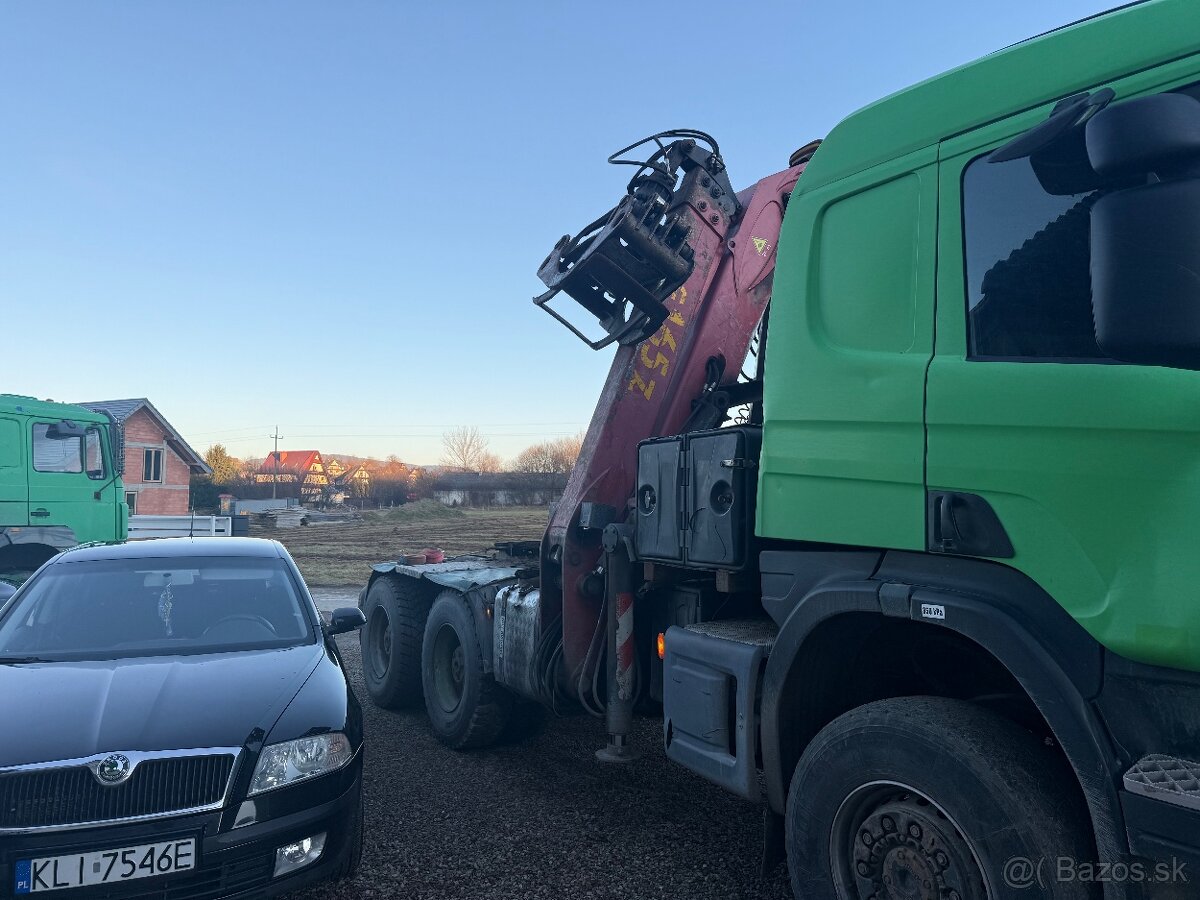 Scania P420 6x6 Lesovoz - 3