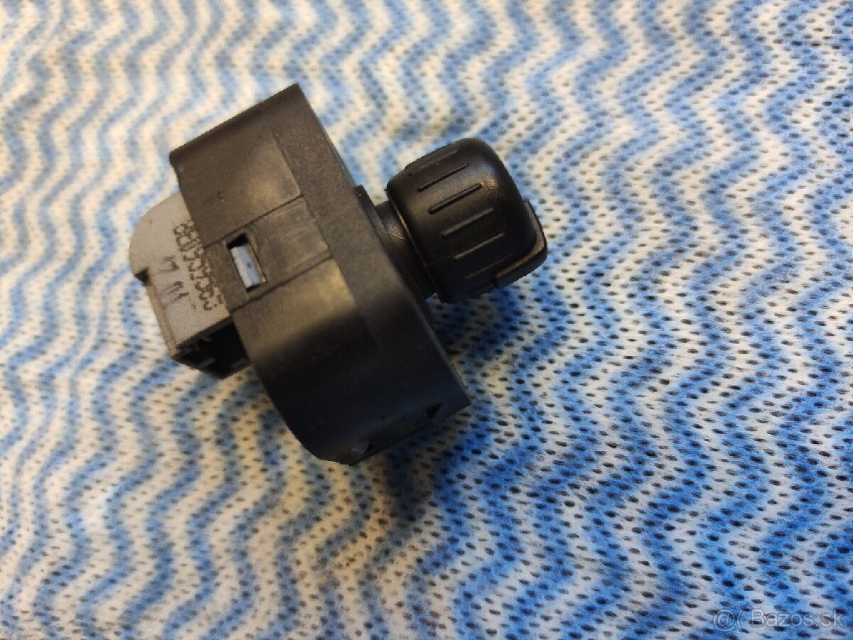 Vypinac zrkadiel Audi A4 - 3