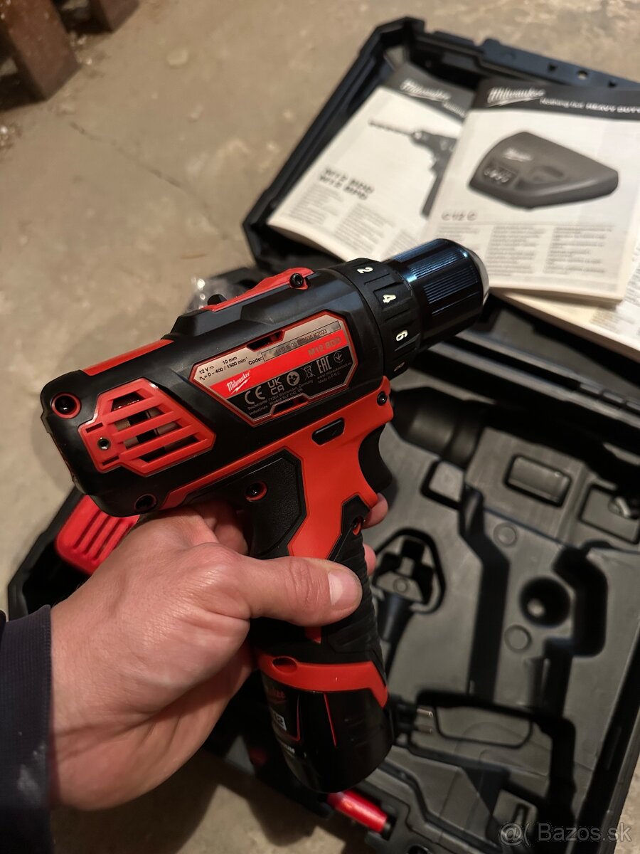 Milwaukee aku vŕtačka / skrutkovač M12 BDD-201C - 3
