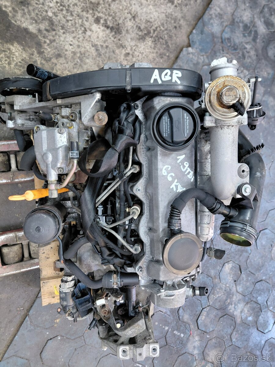 MOTOR 1.9TDI 66KW AGR - 3