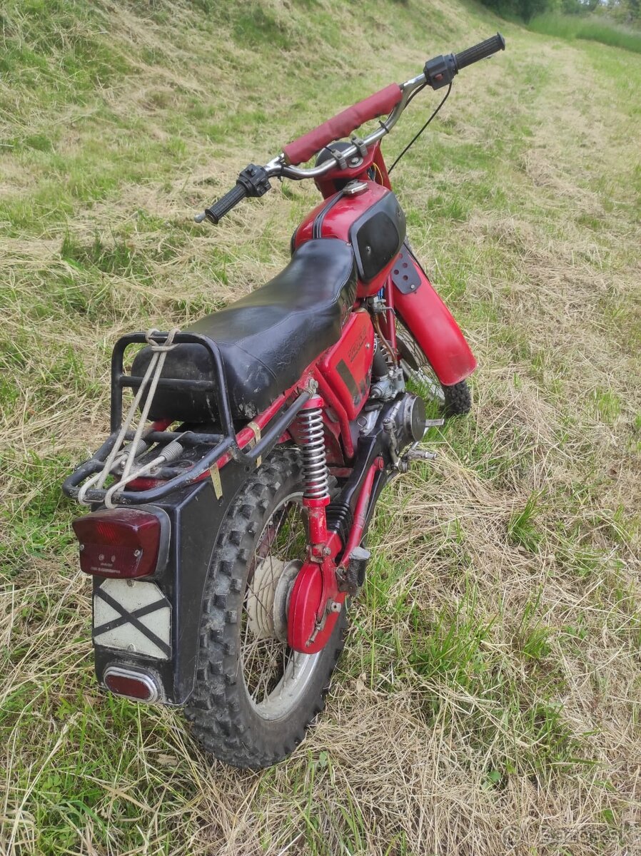 Jawa 90