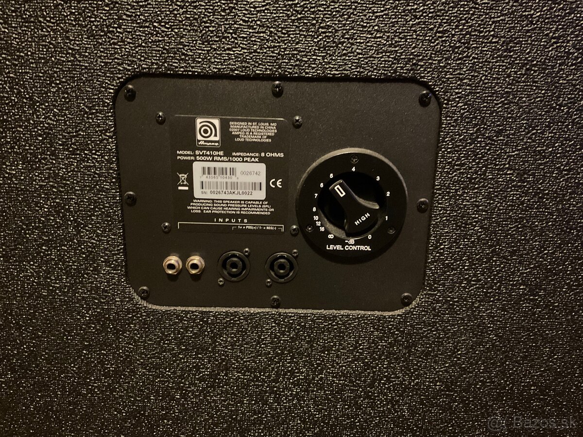 Basový box Ampeg SVT410HE - 3