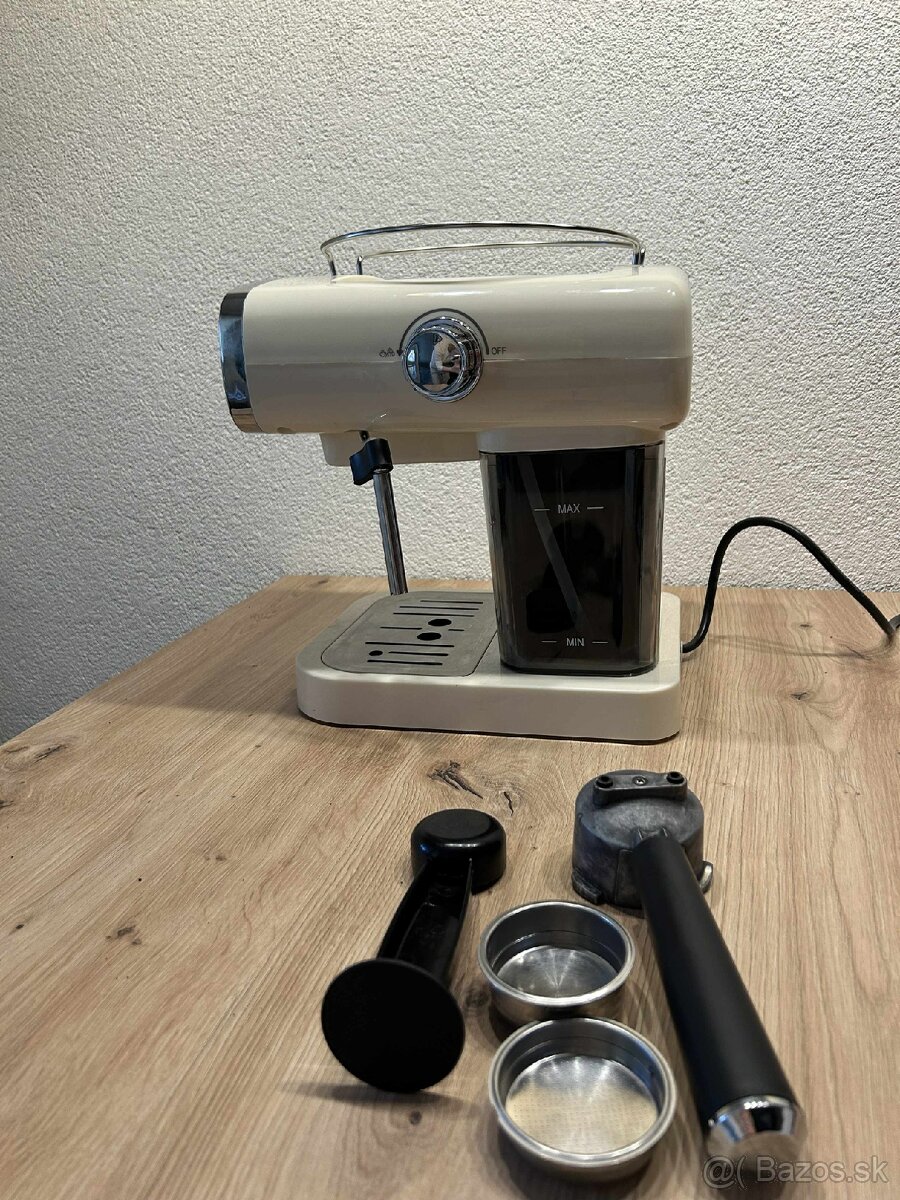 Kávovar Silvercrest Retro 1973 SEML 1050 A1 krémový - 3