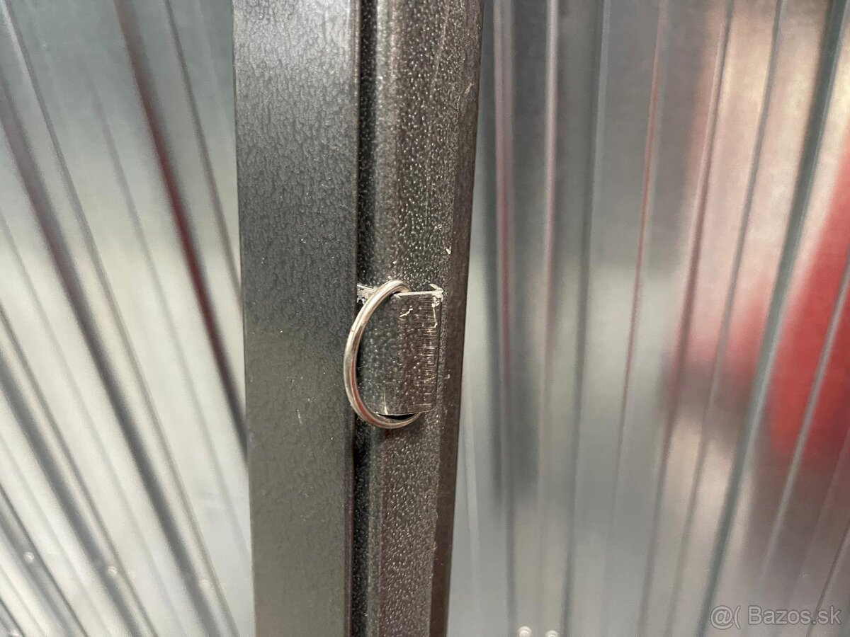 Obrazovka projektora - 3