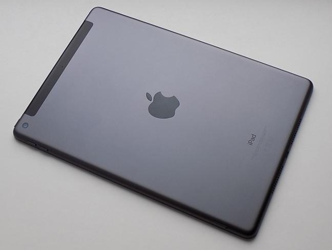 Predam iPad 8 WiFi + Cellular, 4G/LTE, na Sim kartu. - 3