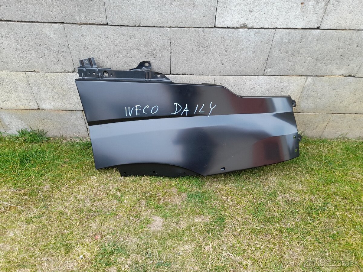 IVECO DAILY predne prave DVERE,BLATNIK,ZRKADLO .r.v.2014-24 - 3