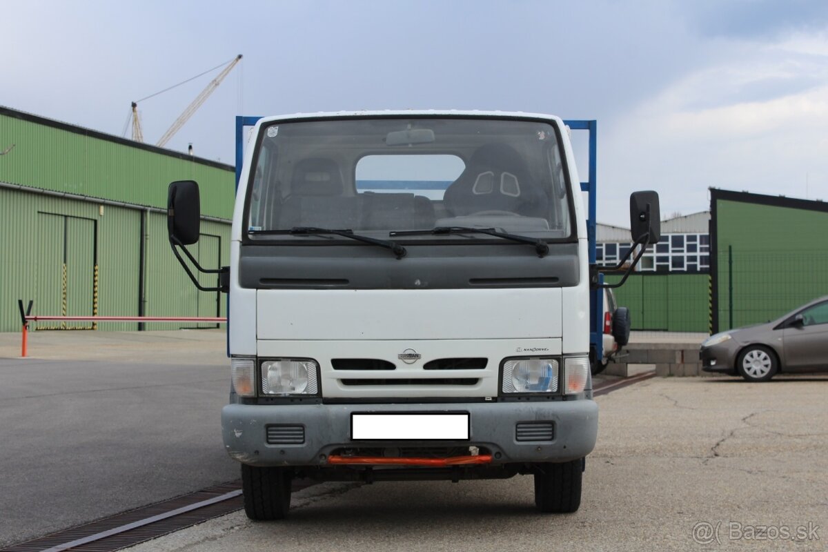 Nissan Cabstar 120.35/3-55 - 3